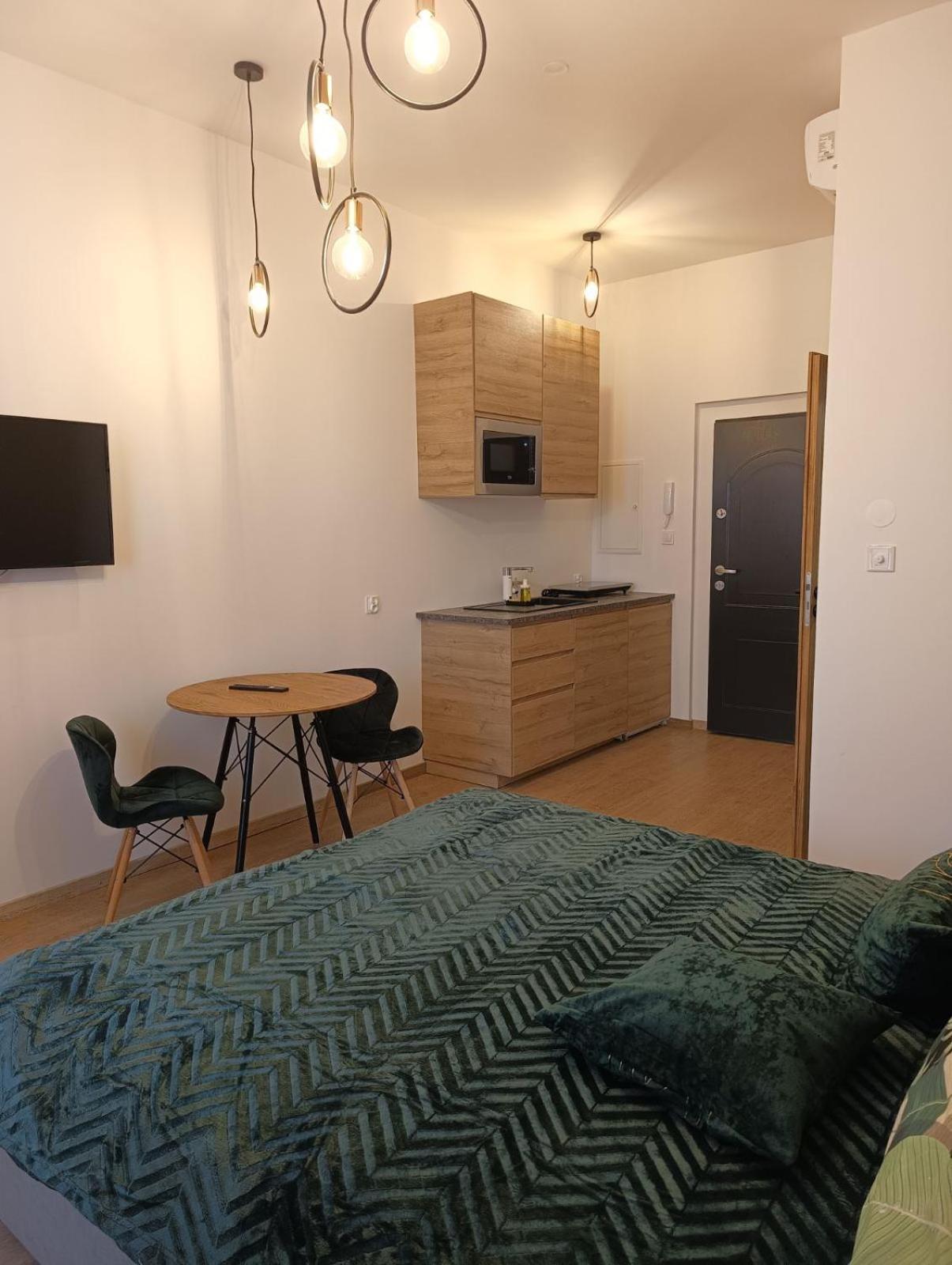 Mh Apartments Rzeszow Bagian luar foto